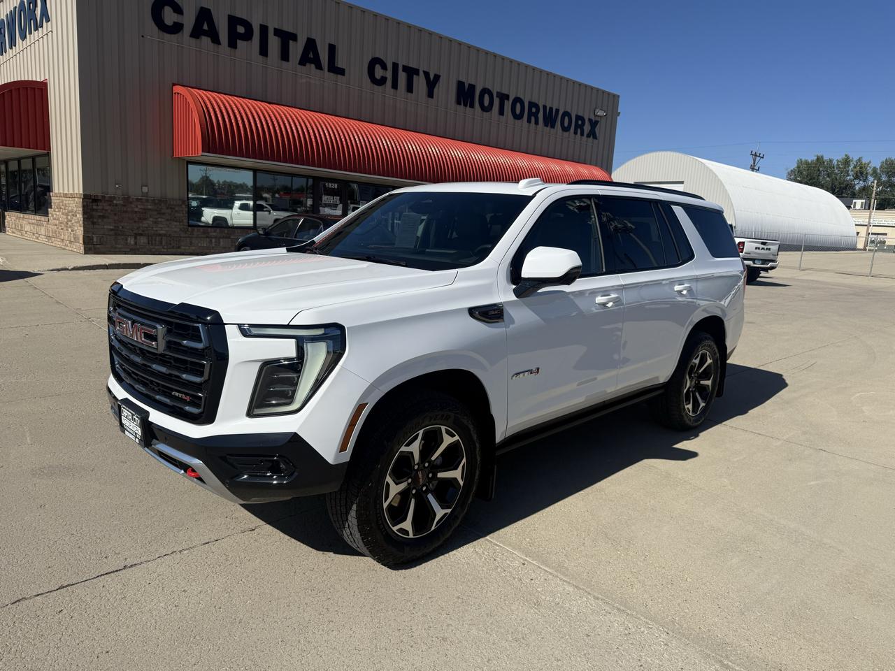 GMC Yukon AT4 4WD 2025