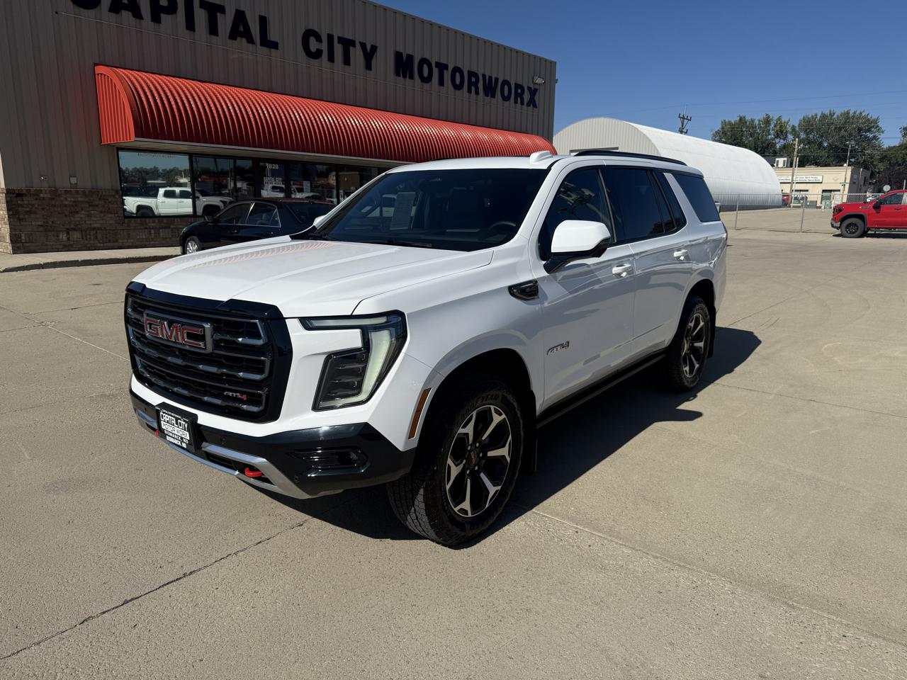GMC Yukon AT4 4WD 2025