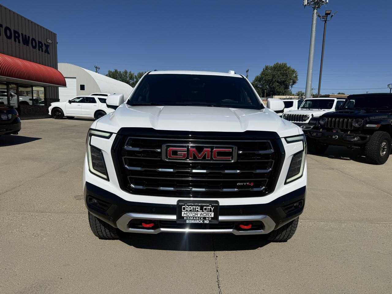 GMC Yukon AT4 4WD 2025