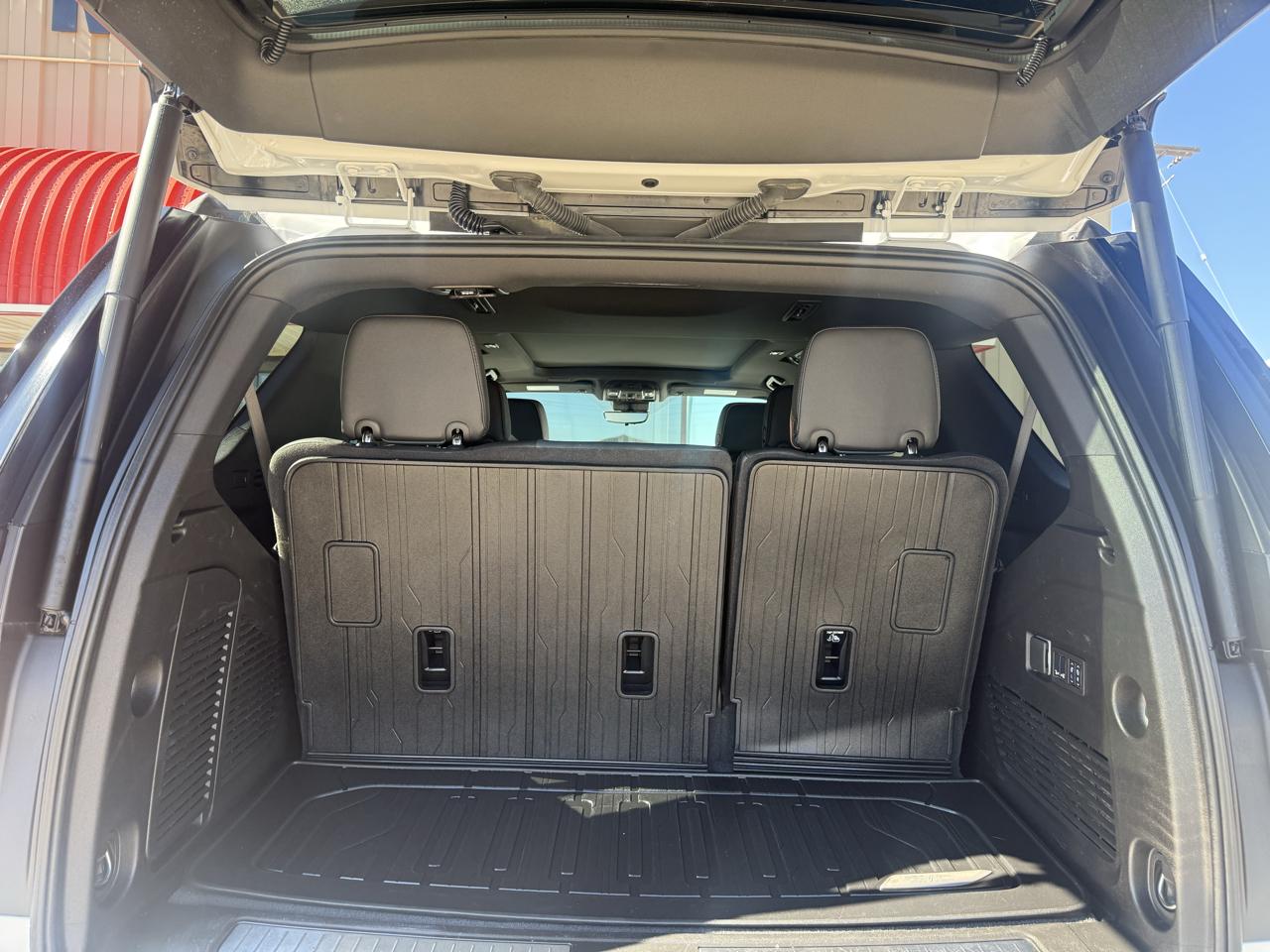 GMC Yukon AT4 4WD 2025