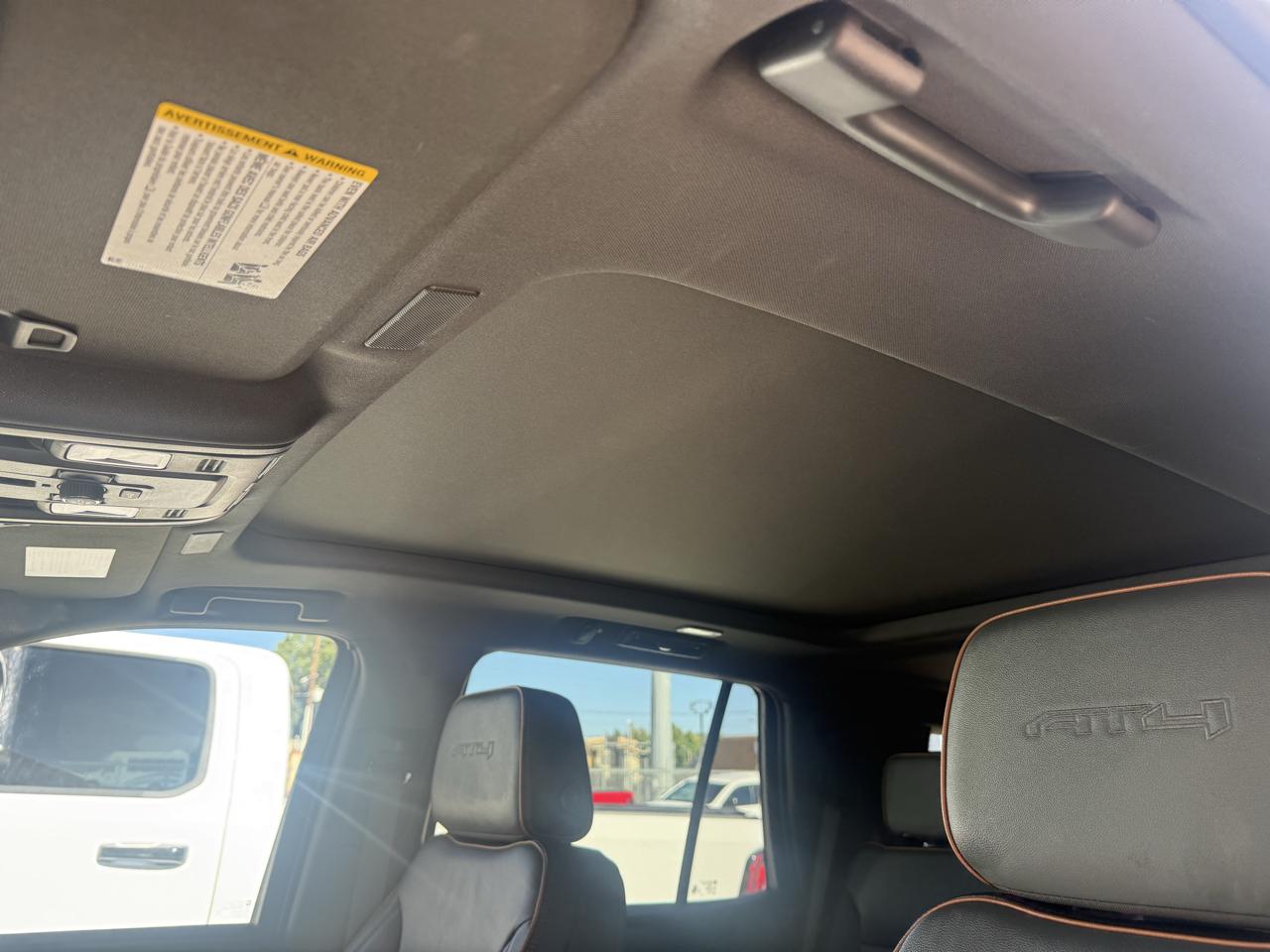 GMC Yukon AT4 4WD 2025