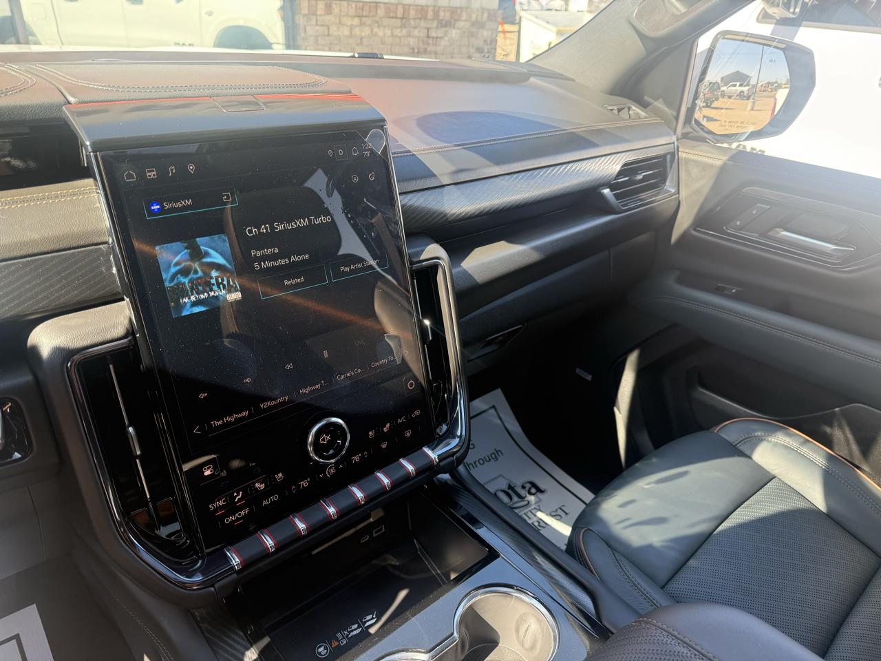 GMC Yukon AT4 4WD 2025