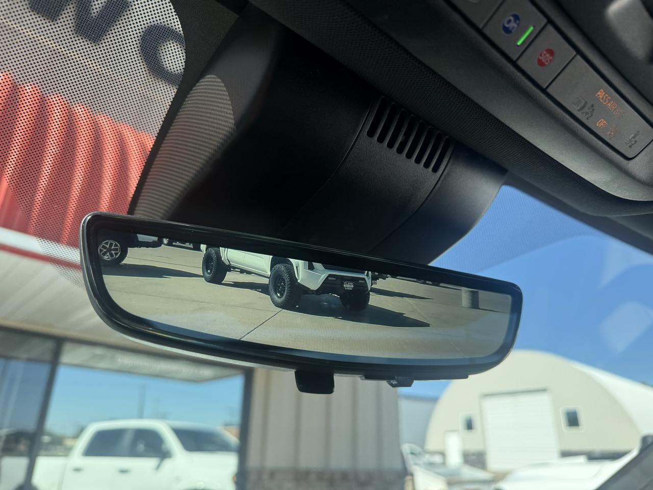 GMC Yukon AT4 4WD 2025