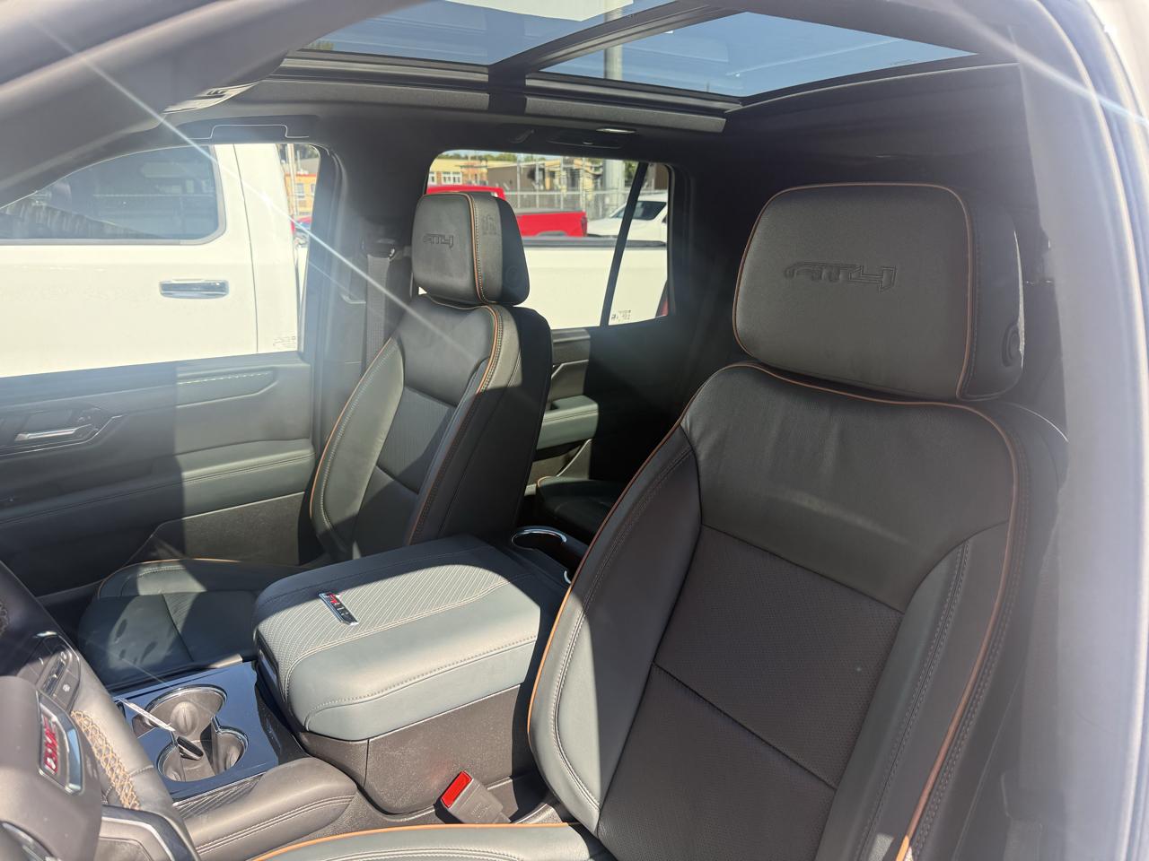 GMC Yukon AT4 4WD 2025
