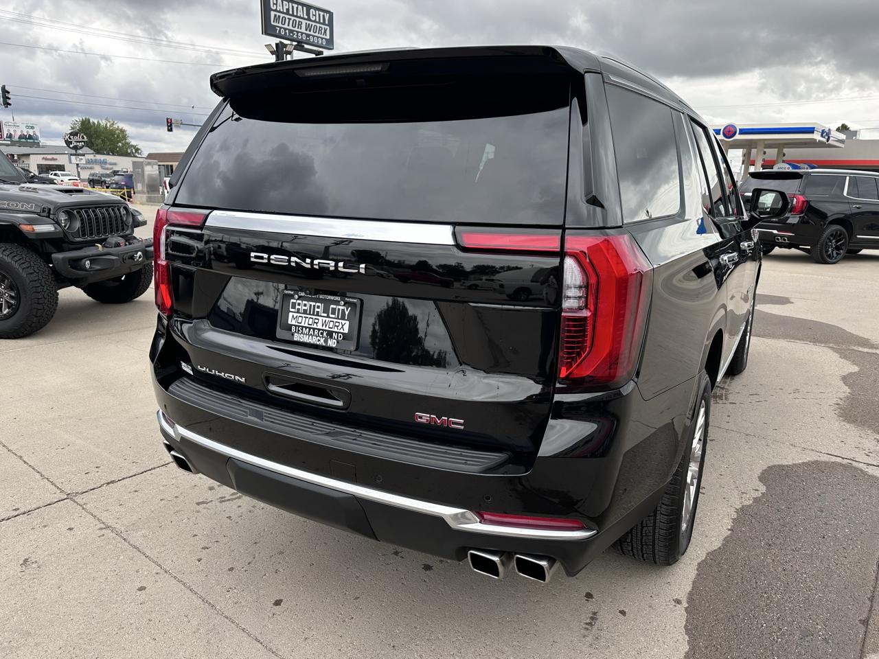 GMC Yukon Denali 4WD 2026
