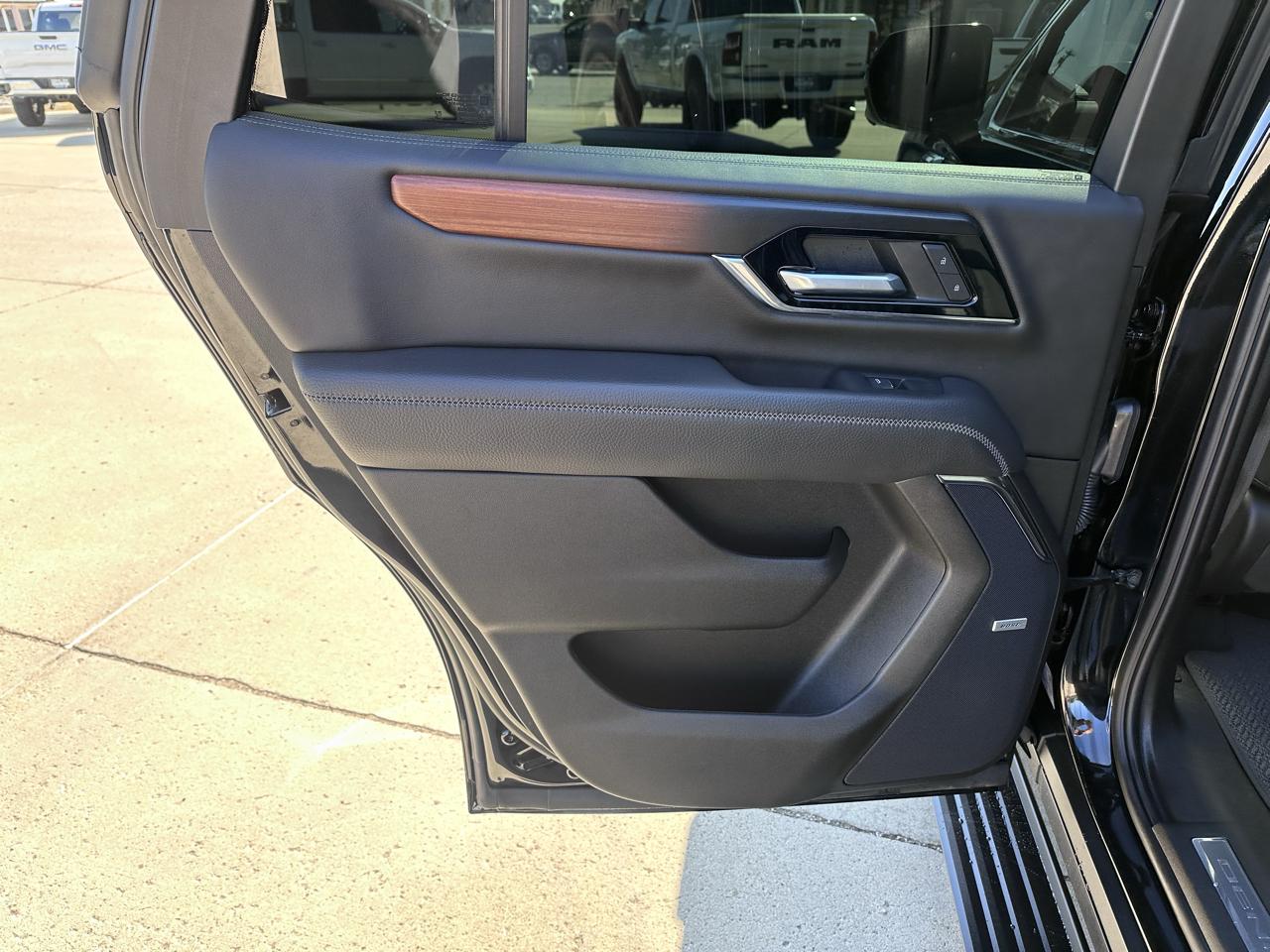 GMC Yukon Denali 4WD 2026