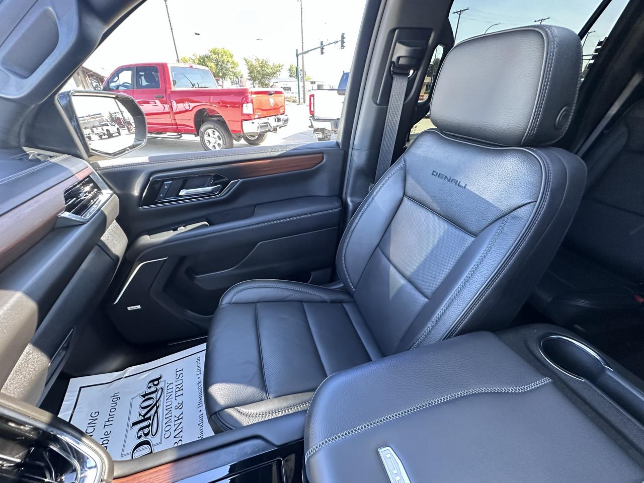 GMC Yukon Denali 4WD 2026