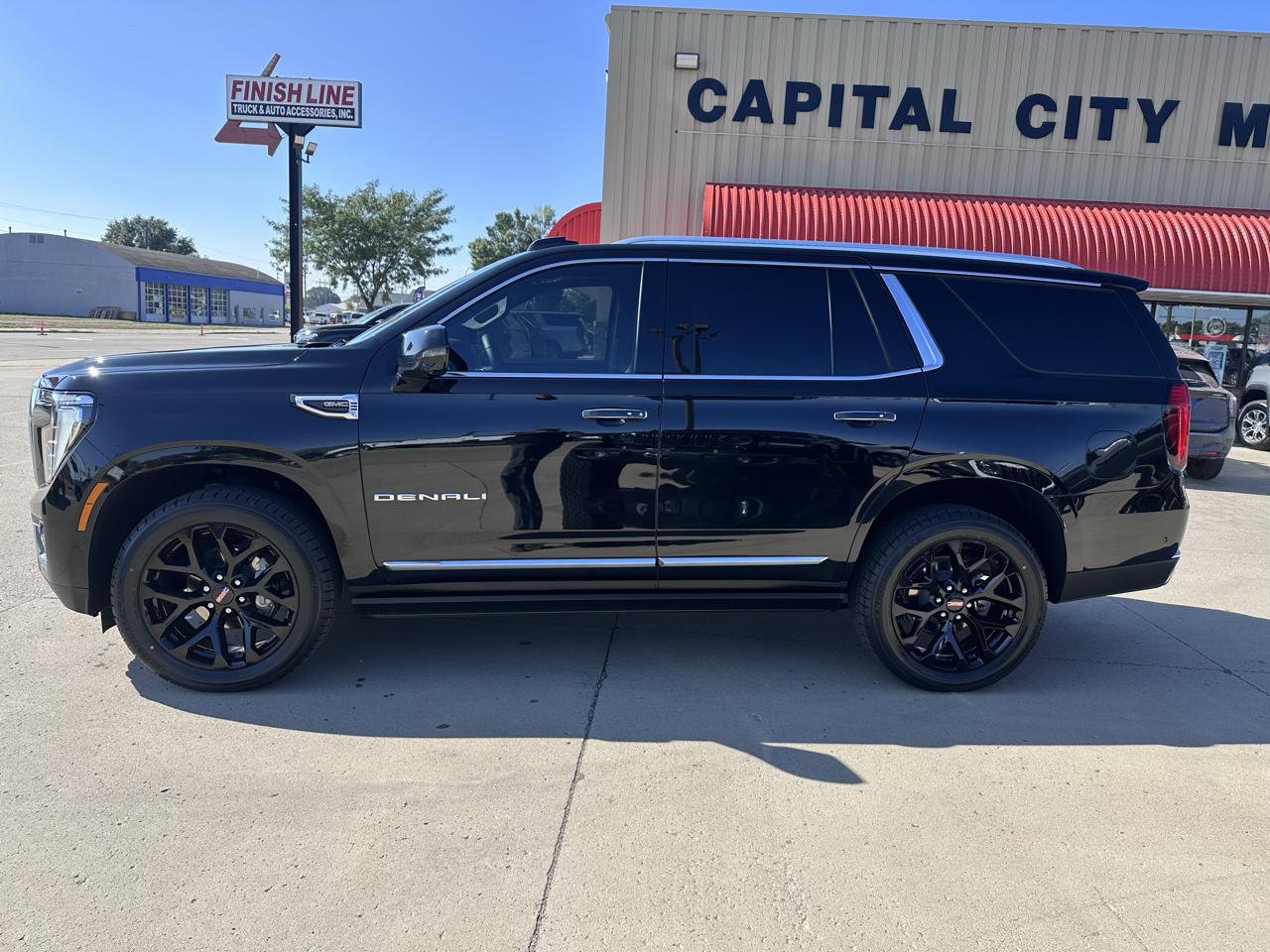 GMC Yukon Denali 4WD 2026