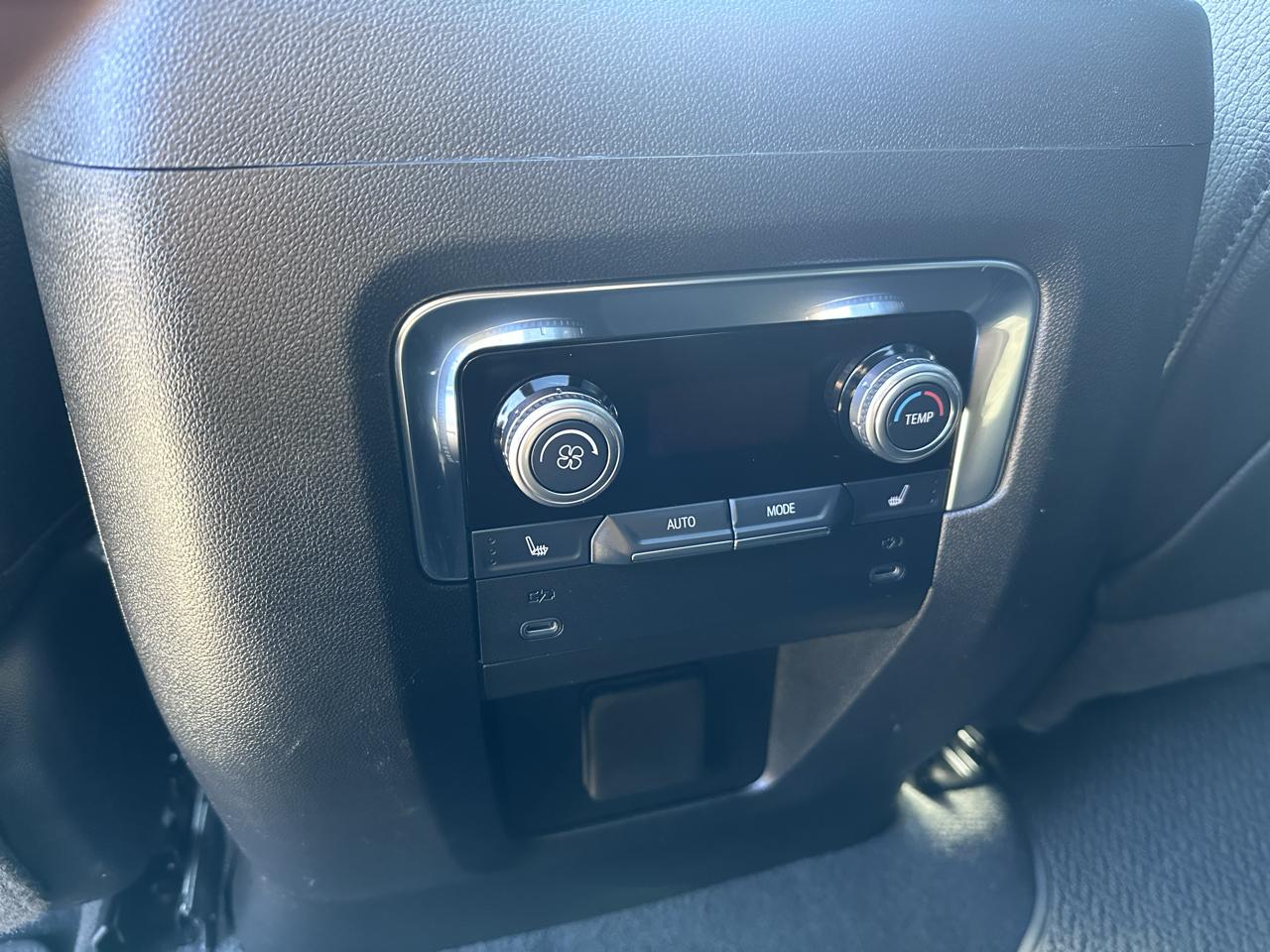 GMC Yukon Denali 4WD 2026