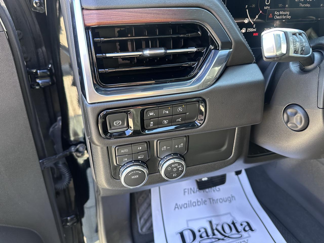 GMC Yukon Denali 4WD 2026