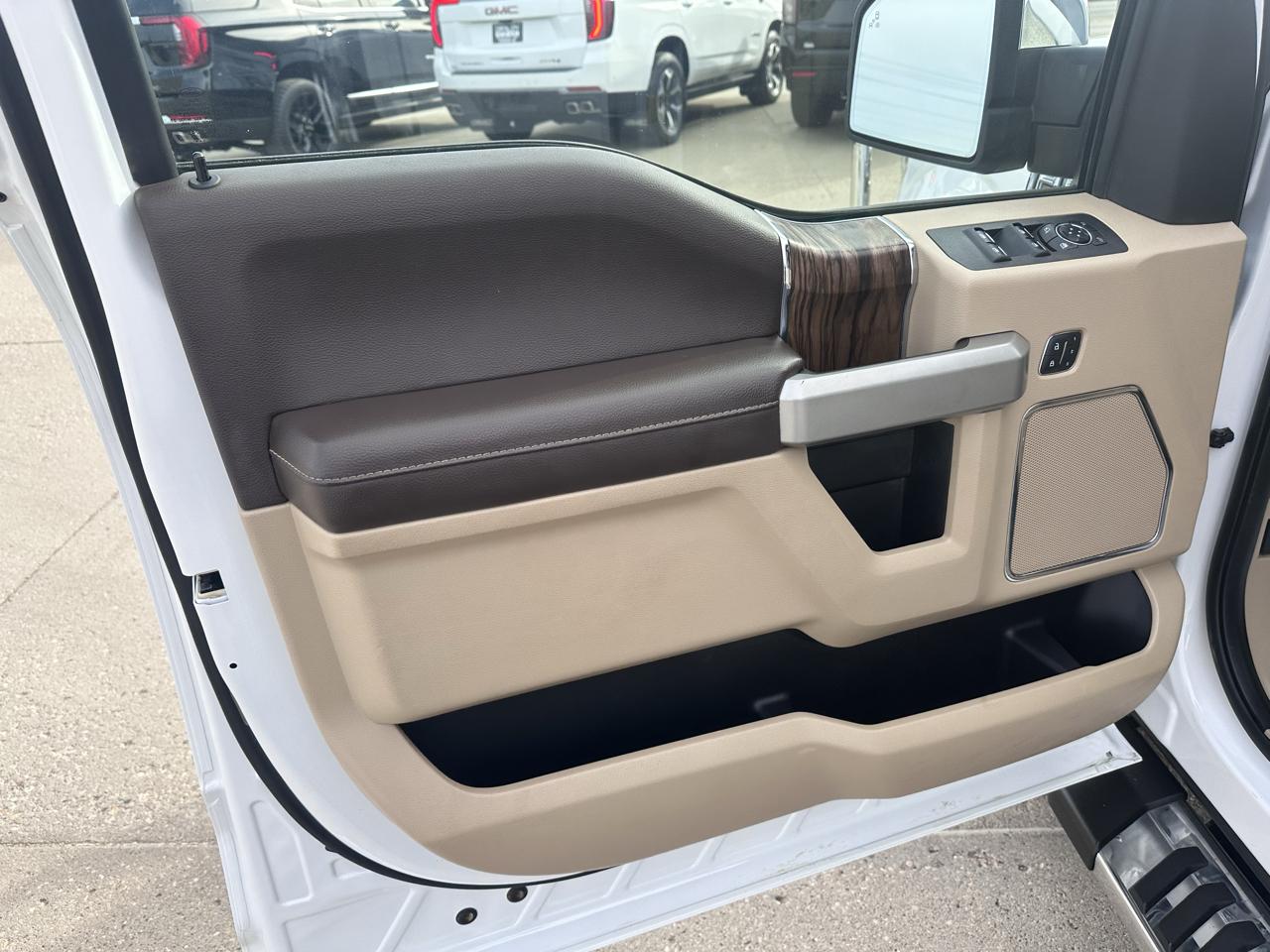 Ford F-150 Lariat 4WD SuperCrew 5.5' Box 2018