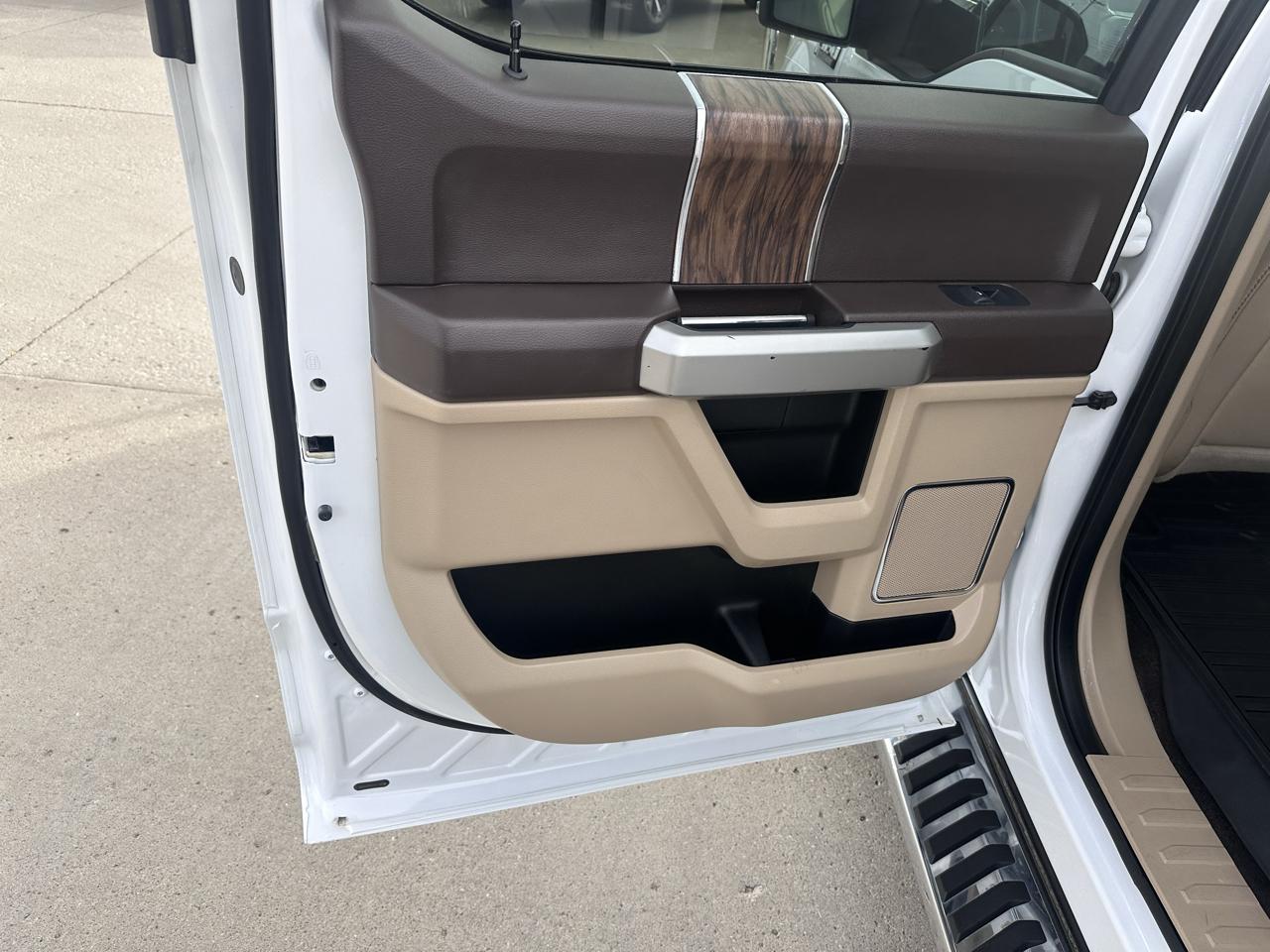 Ford F-150 Lariat 4WD SuperCrew 5.5' Box 2018