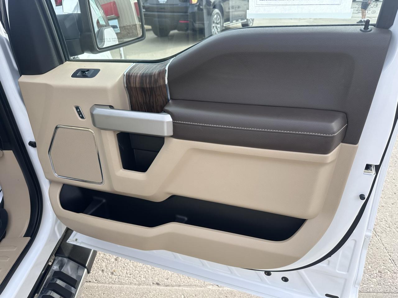 Ford F-150 Lariat 4WD SuperCrew 5.5' Box 2018