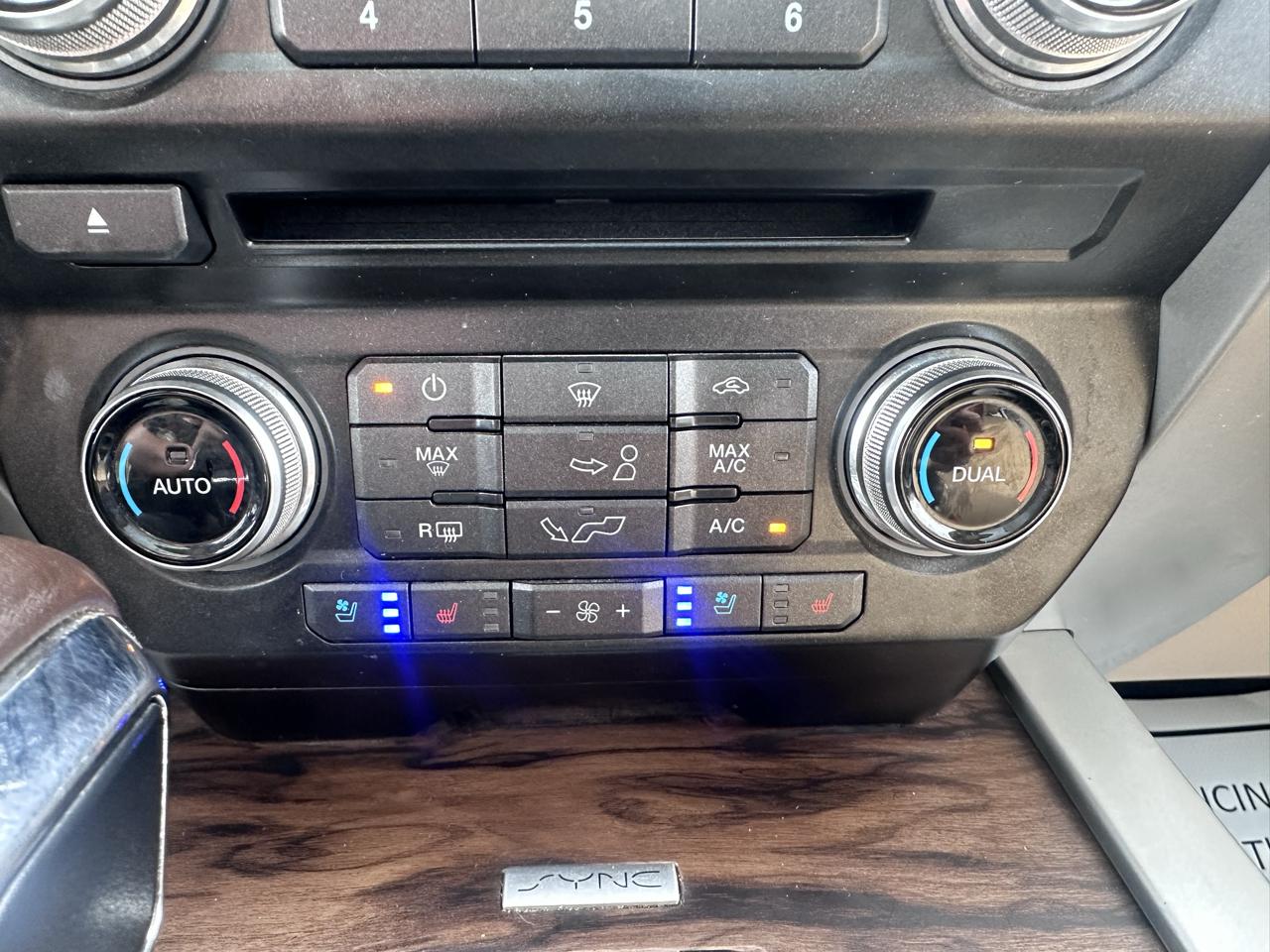 Ford F-150 Lariat 4WD SuperCrew 5.5' Box 2018