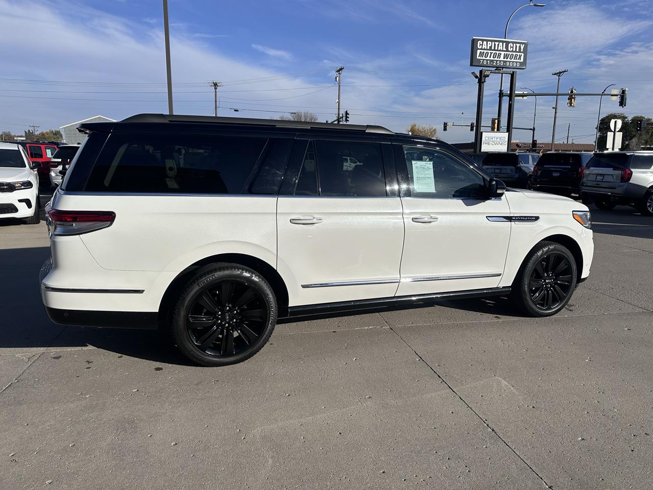Lincoln Navigator L Black Label 4WD 2023