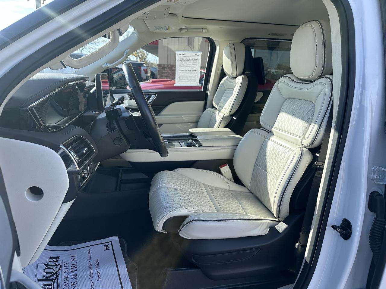 Lincoln Navigator L Black Label 4WD 2023
