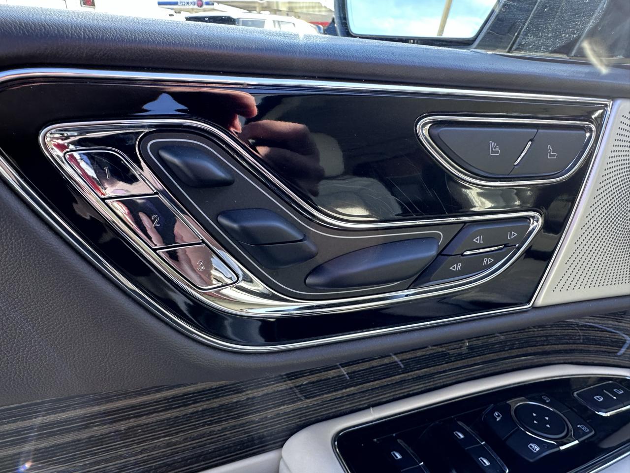 Lincoln Navigator L Black Label 4WD 2023