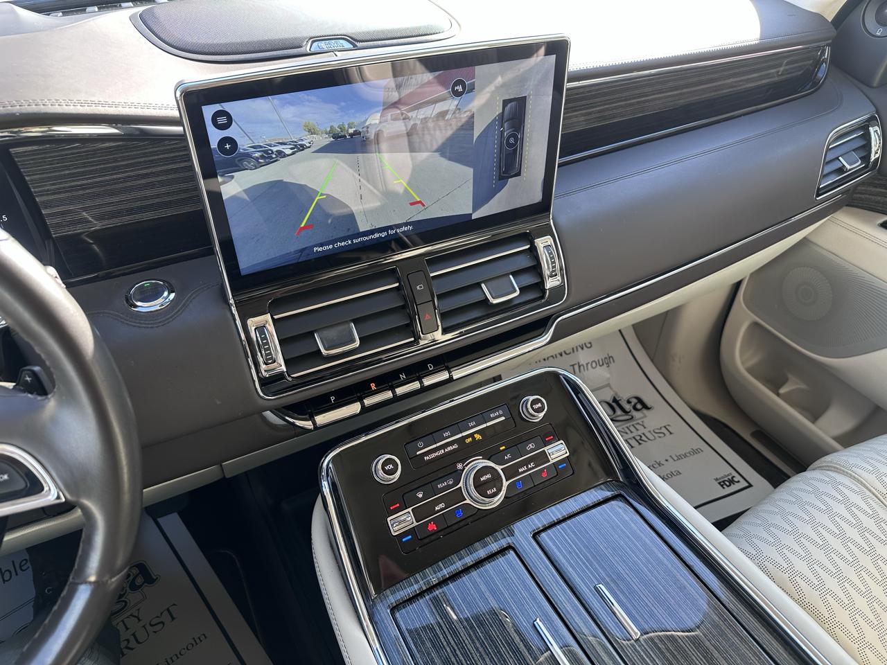 Lincoln Navigator L Black Label 4WD 2023