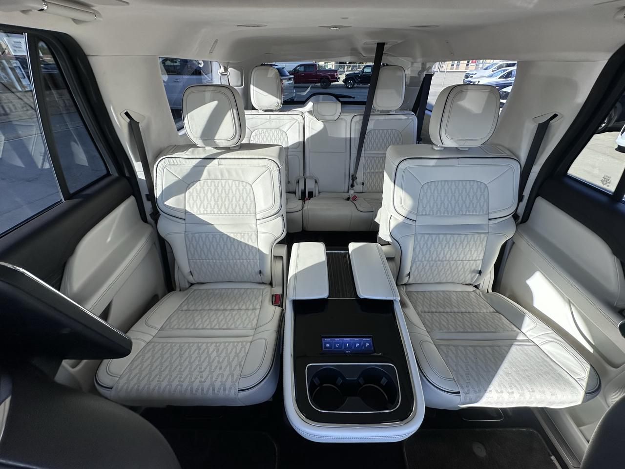 Lincoln Navigator L Black Label 4WD 2023