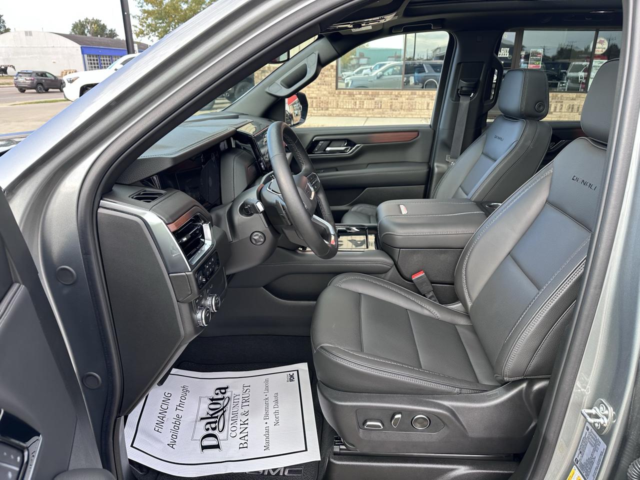 GMC Yukon Denali 4WD 2026