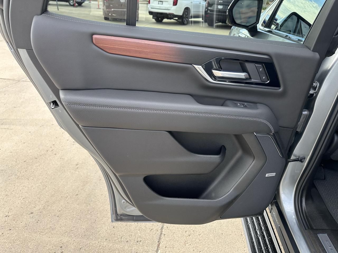 GMC Yukon Denali 4WD 2026