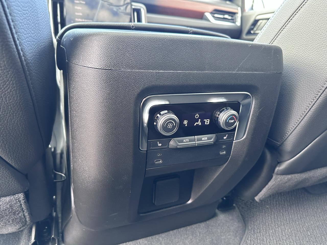 GMC Yukon Denali 4WD 2026