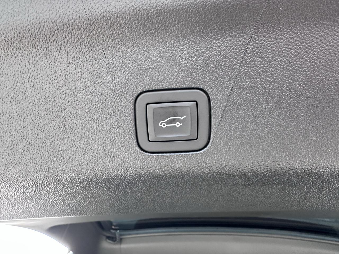 GMC Yukon Denali 4WD 2026