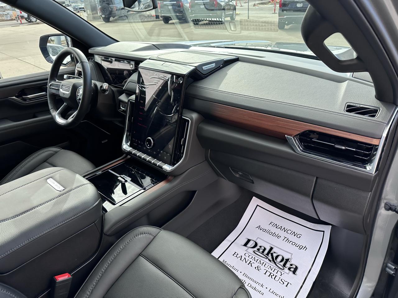 GMC Yukon Denali 4WD 2026