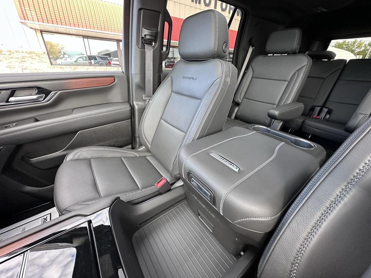 GMC Yukon Denali 4WD 2026