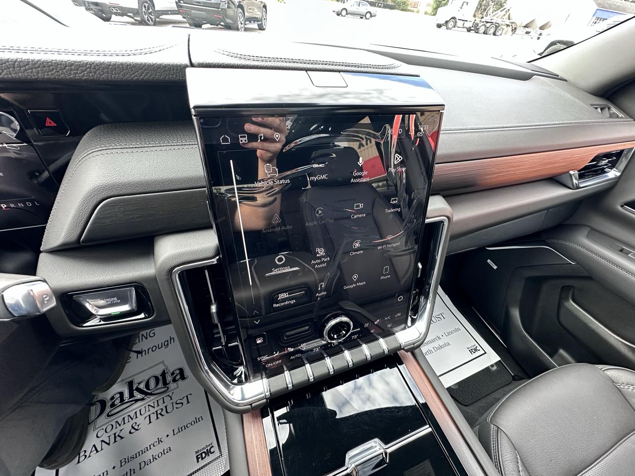 GMC Yukon Denali 4WD 2026