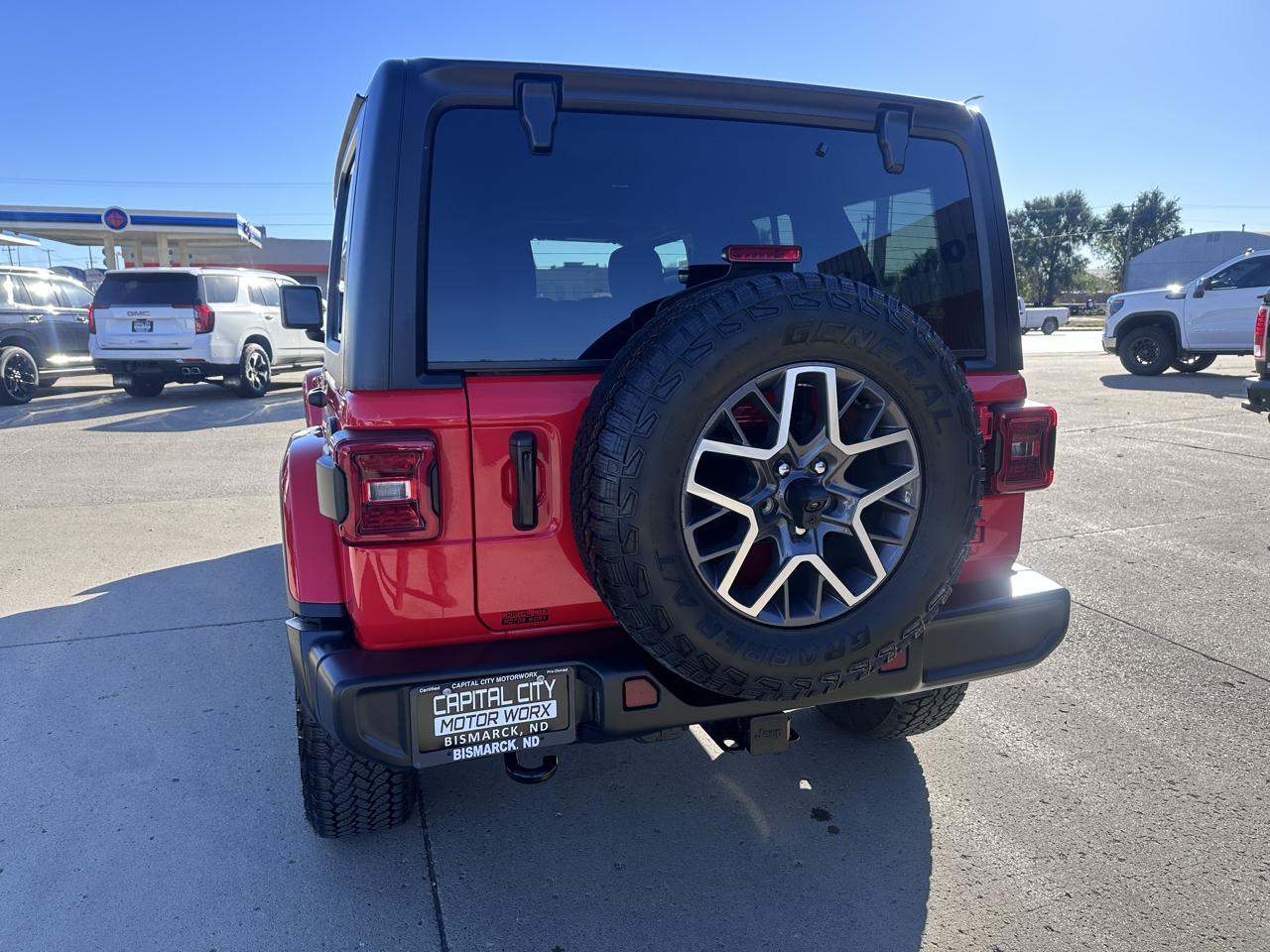 Jeep Wrangler Sahara 2024
