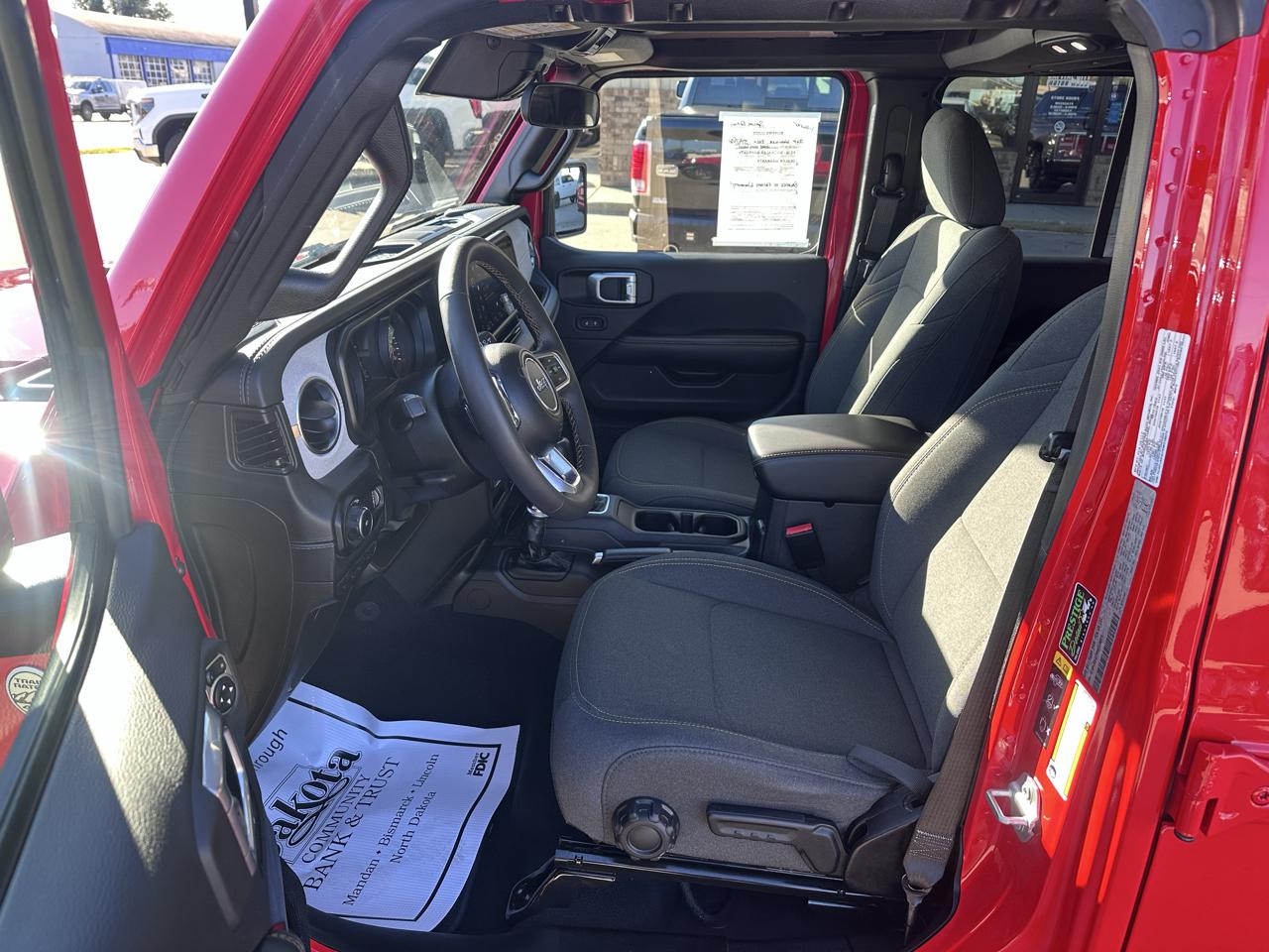 Jeep Wrangler Sahara 2024