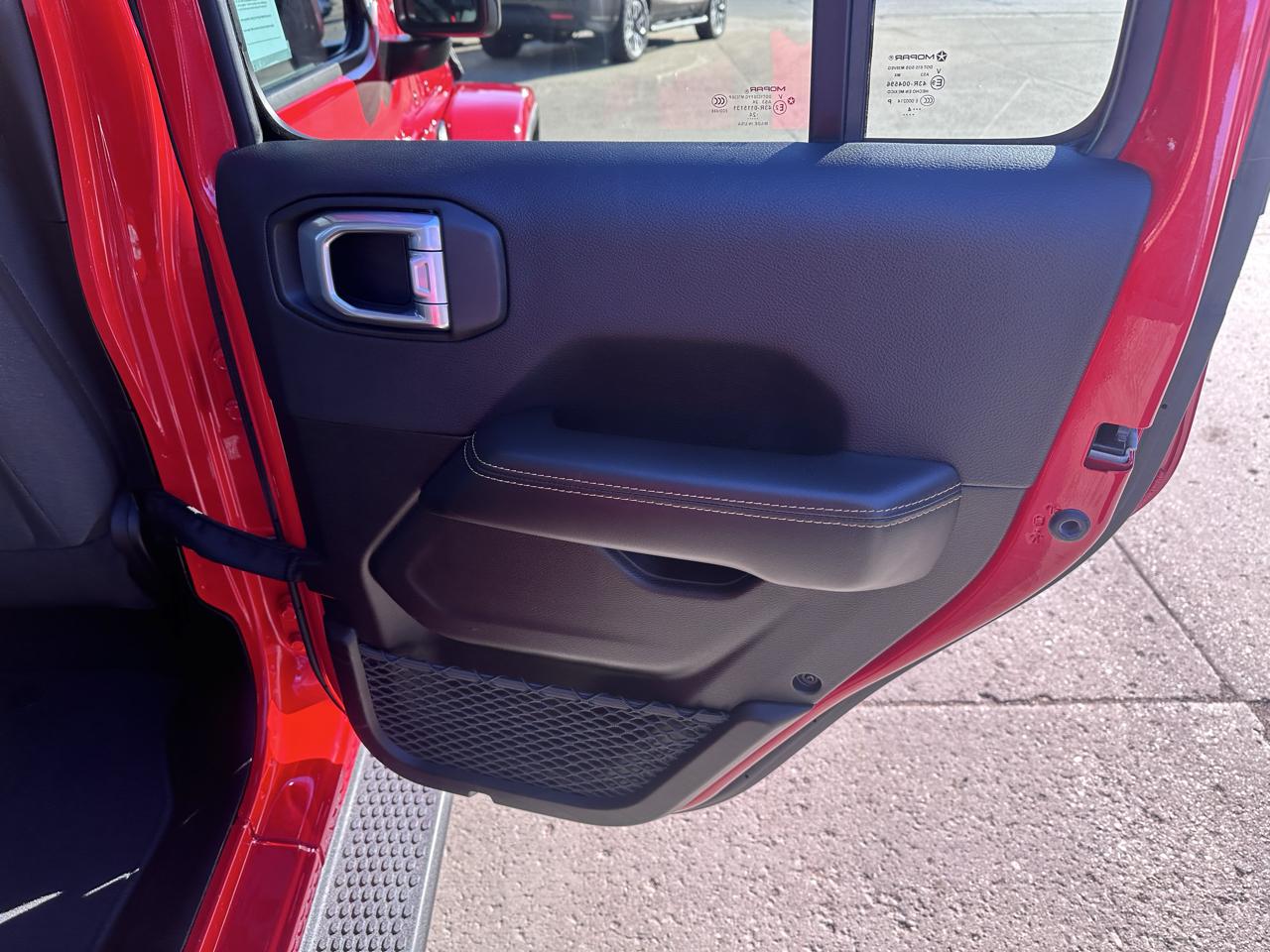 Jeep Wrangler Sahara 2024