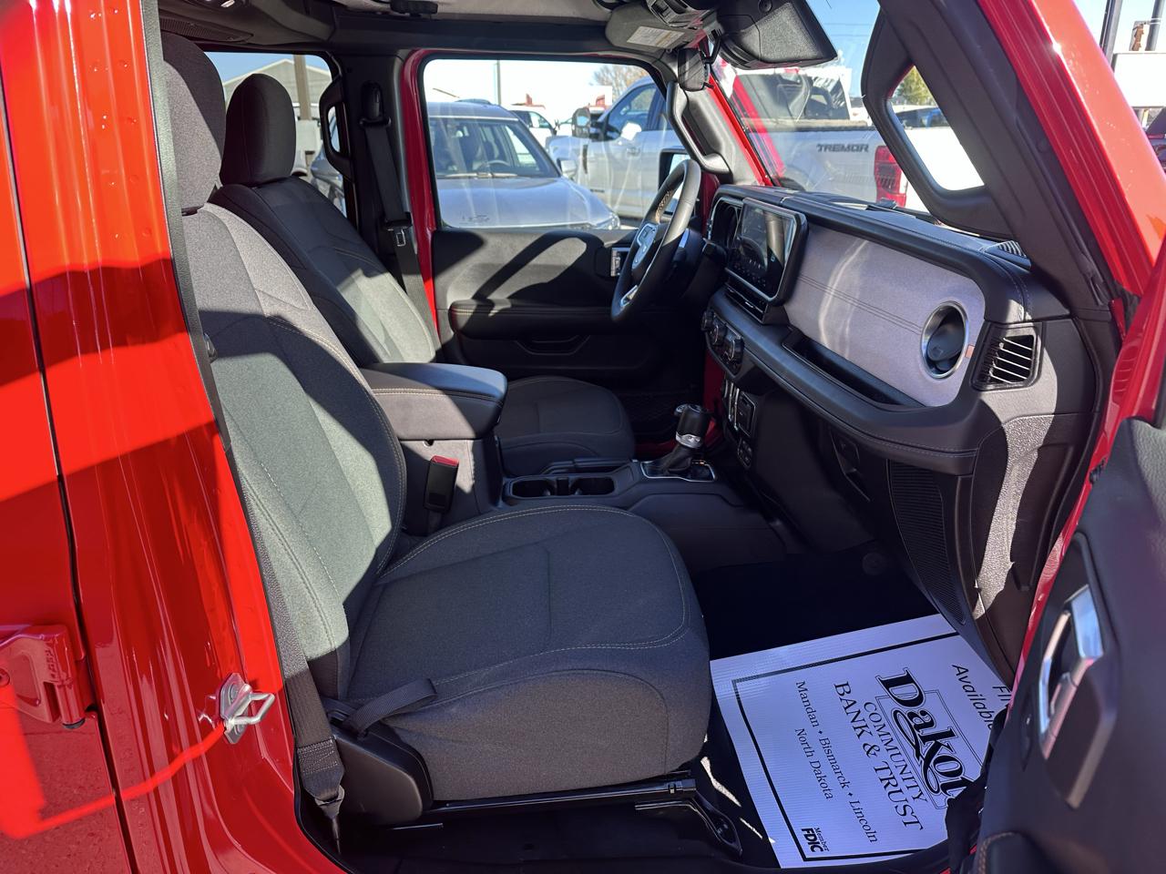Jeep Wrangler Sahara 2024