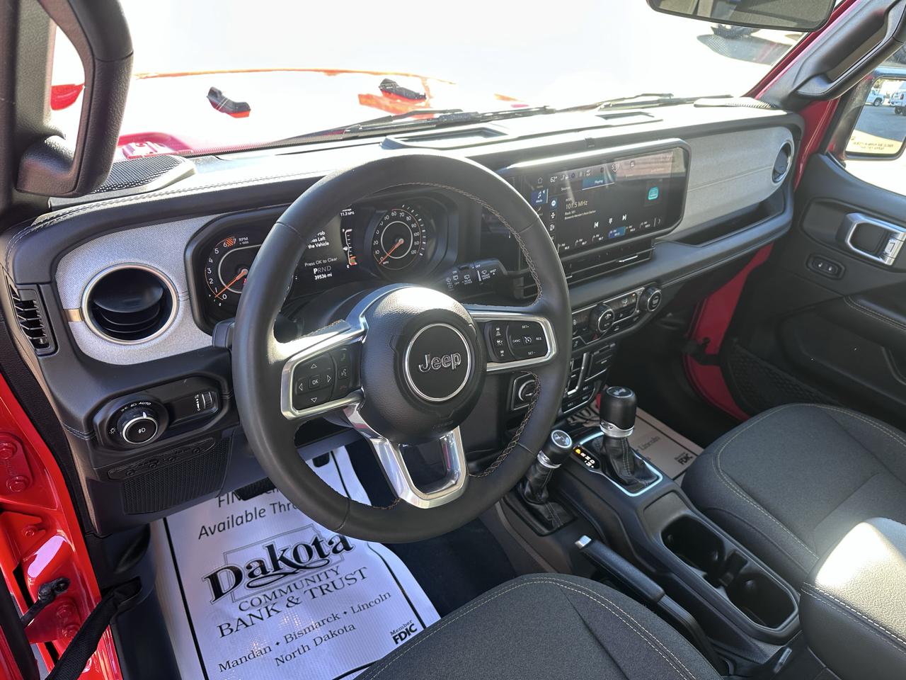 Jeep Wrangler Sahara 2024
