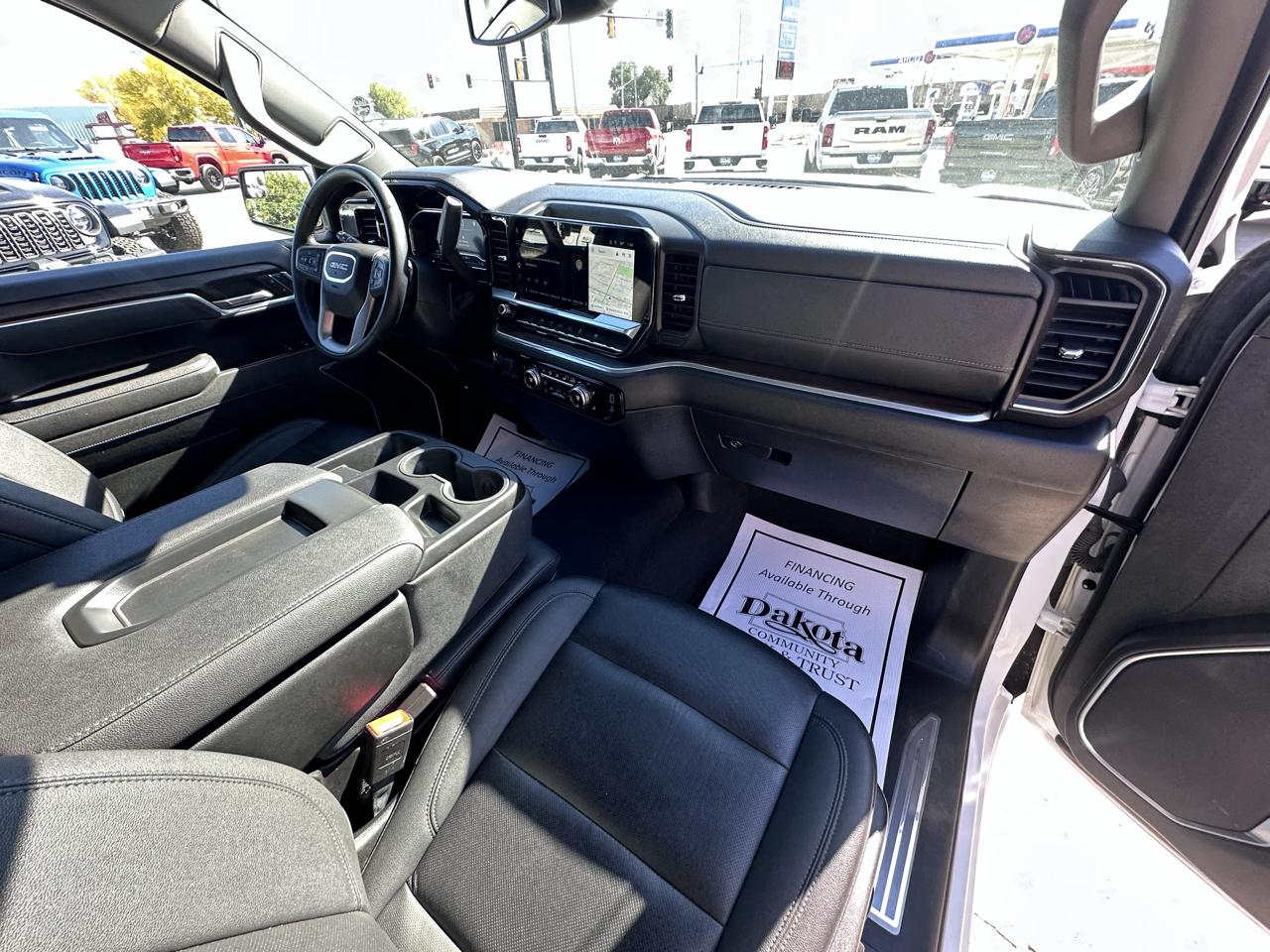 GMC Sierra 1500 SLT Crew Cab 4WD 2025