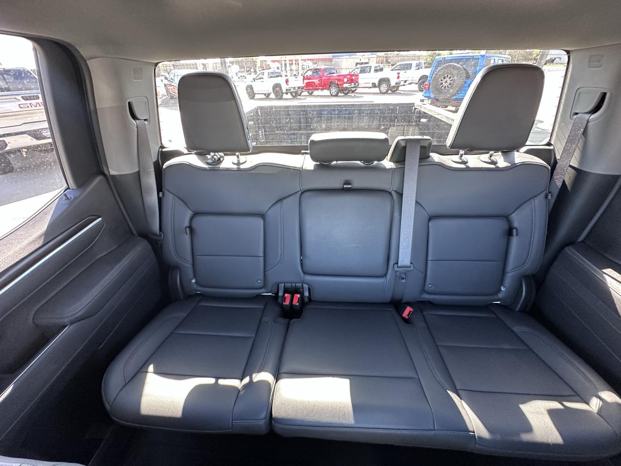 GMC Sierra 1500 SLT Crew Cab 4WD 2025