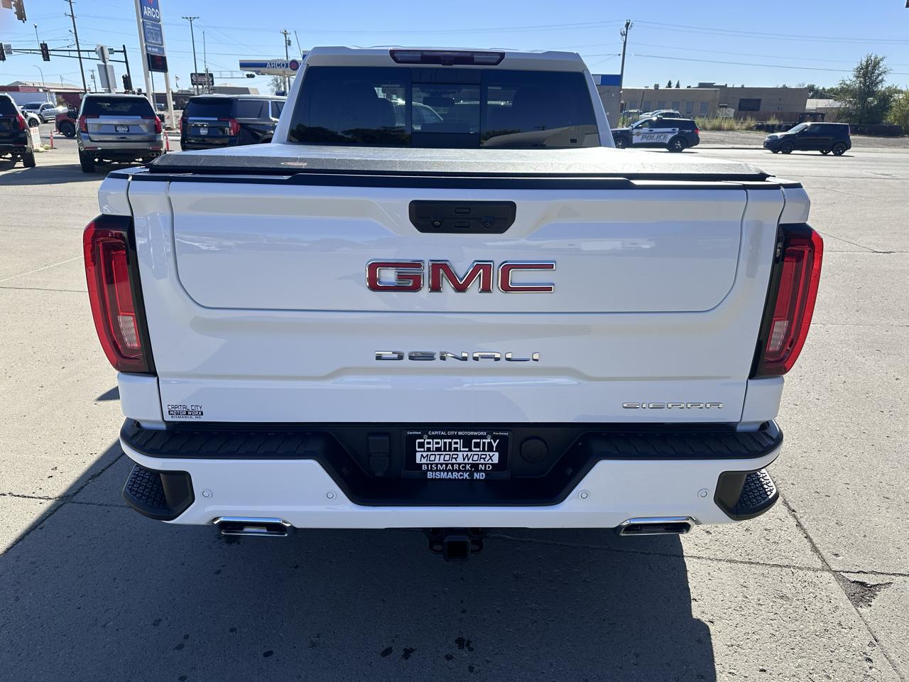 GMC Sierra 1500 Denali Crew Cab Short Box 4WD 2023