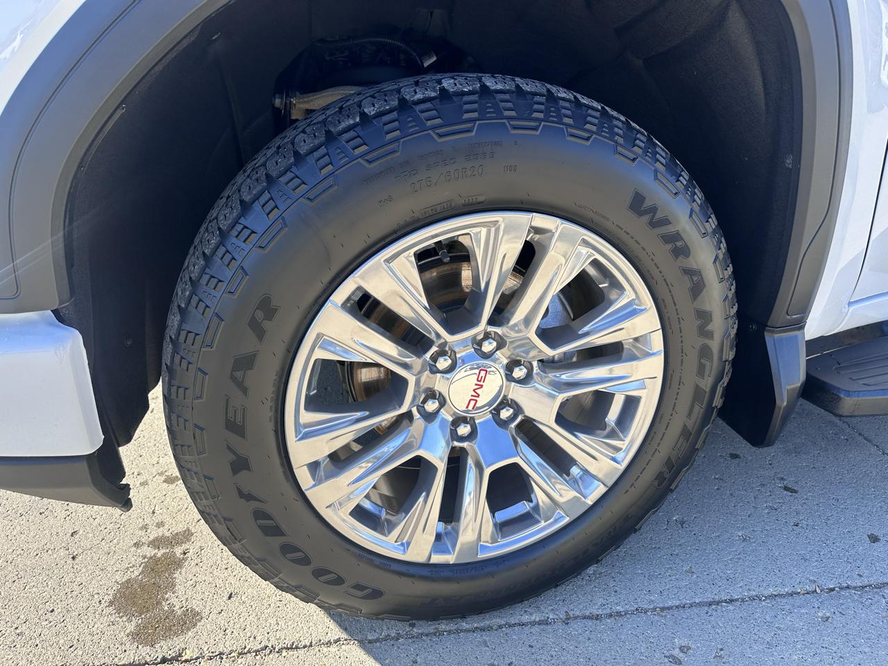 GMC Sierra 1500 Denali Crew Cab Short Box 4WD 2023