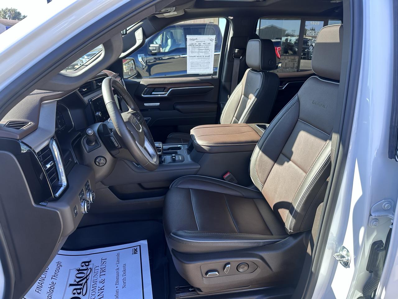 GMC Sierra 1500 Denali Crew Cab Short Box 4WD 2023