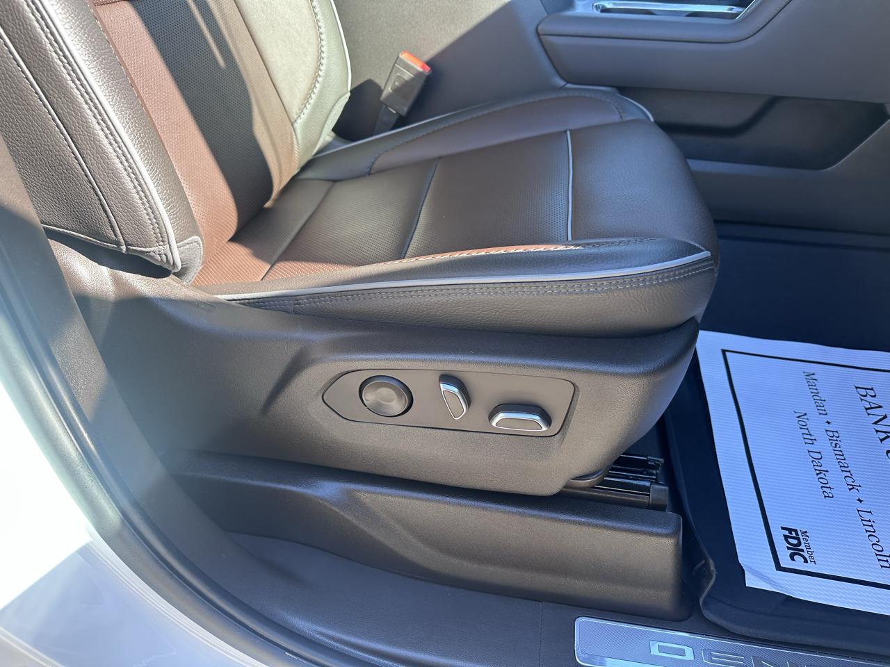 GMC Sierra 1500 Denali Crew Cab Short Box 4WD 2023