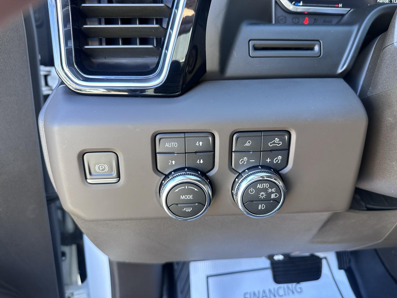 GMC Sierra 1500 Denali Crew Cab Short Box 4WD 2023