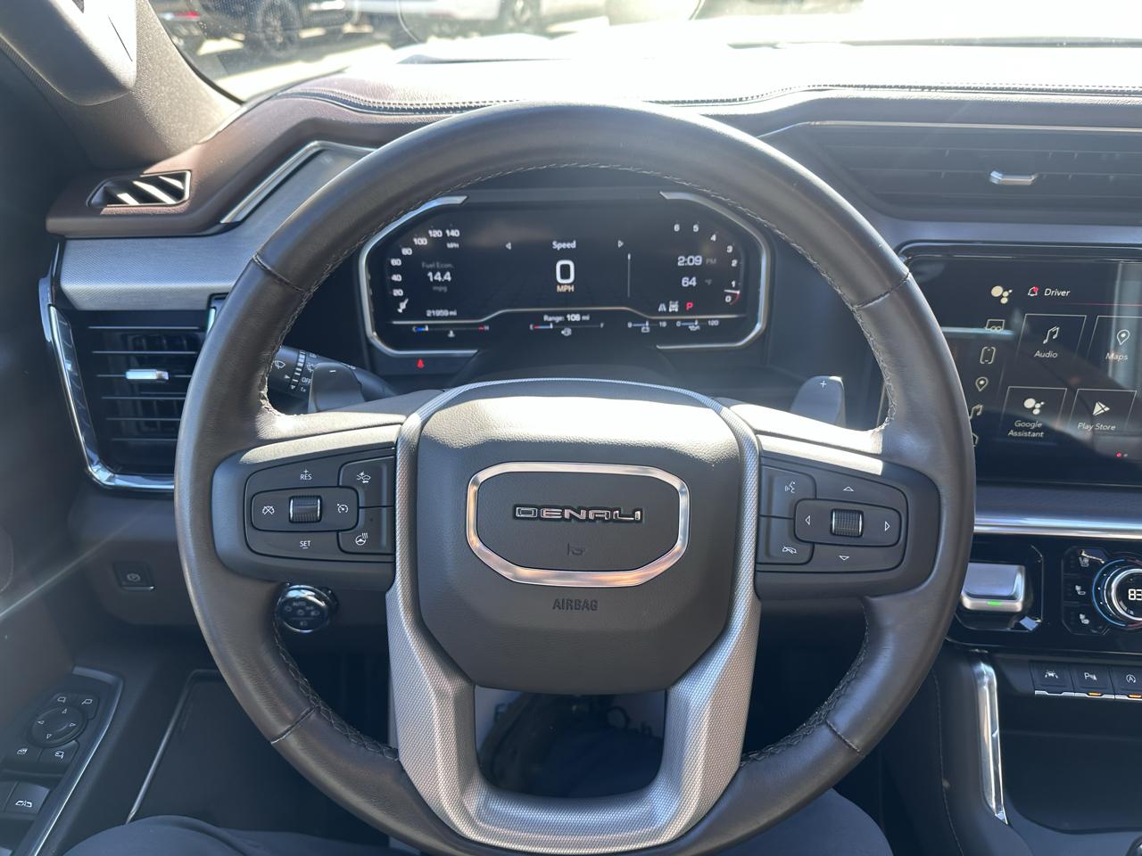 GMC Sierra 1500 Denali Crew Cab Short Box 4WD 2023