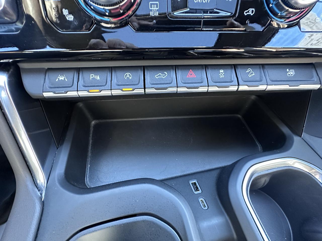 GMC Sierra 1500 Denali Crew Cab Short Box 4WD 2023