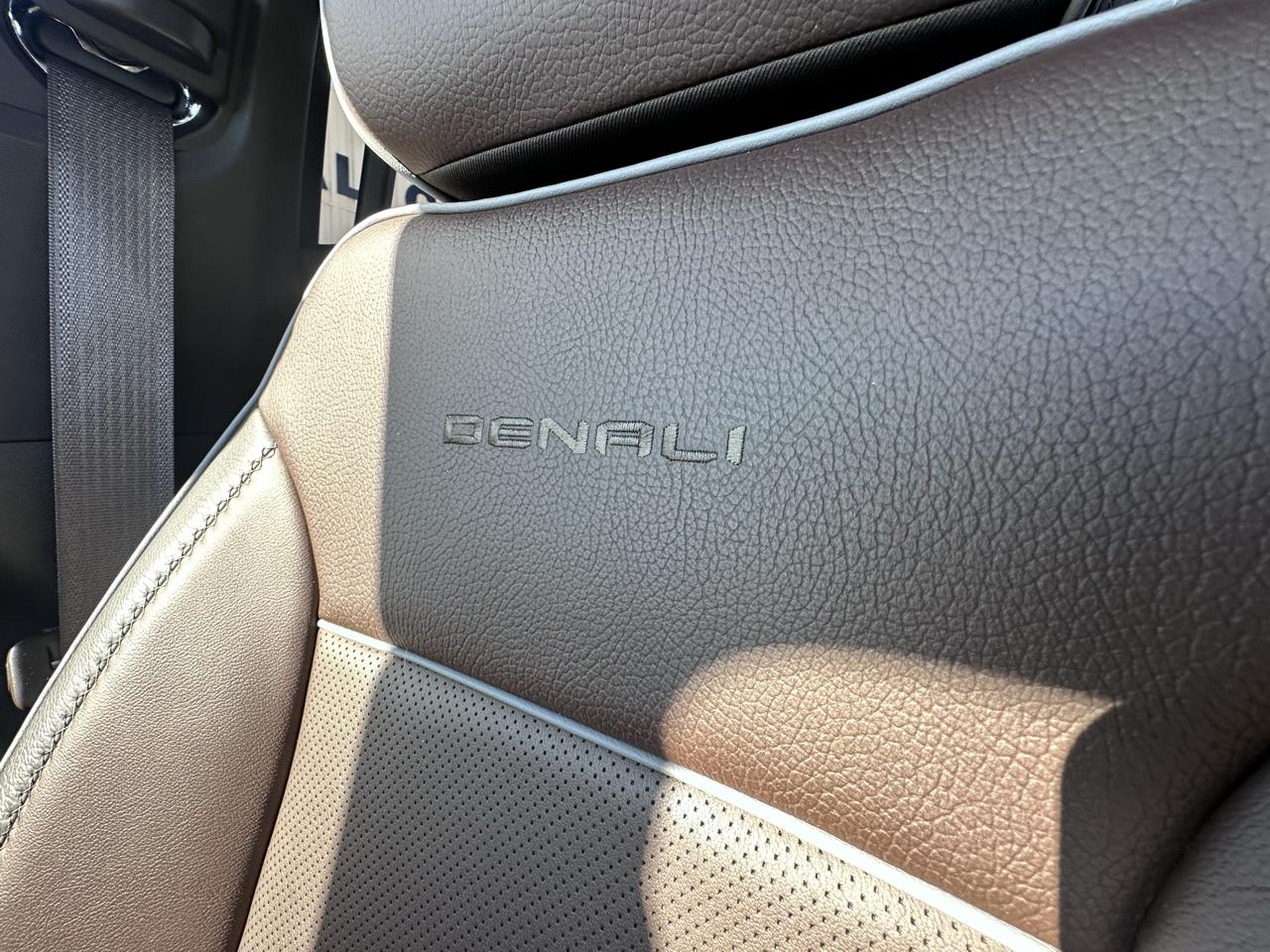 GMC Sierra 1500 Denali Crew Cab Short Box 4WD 2023