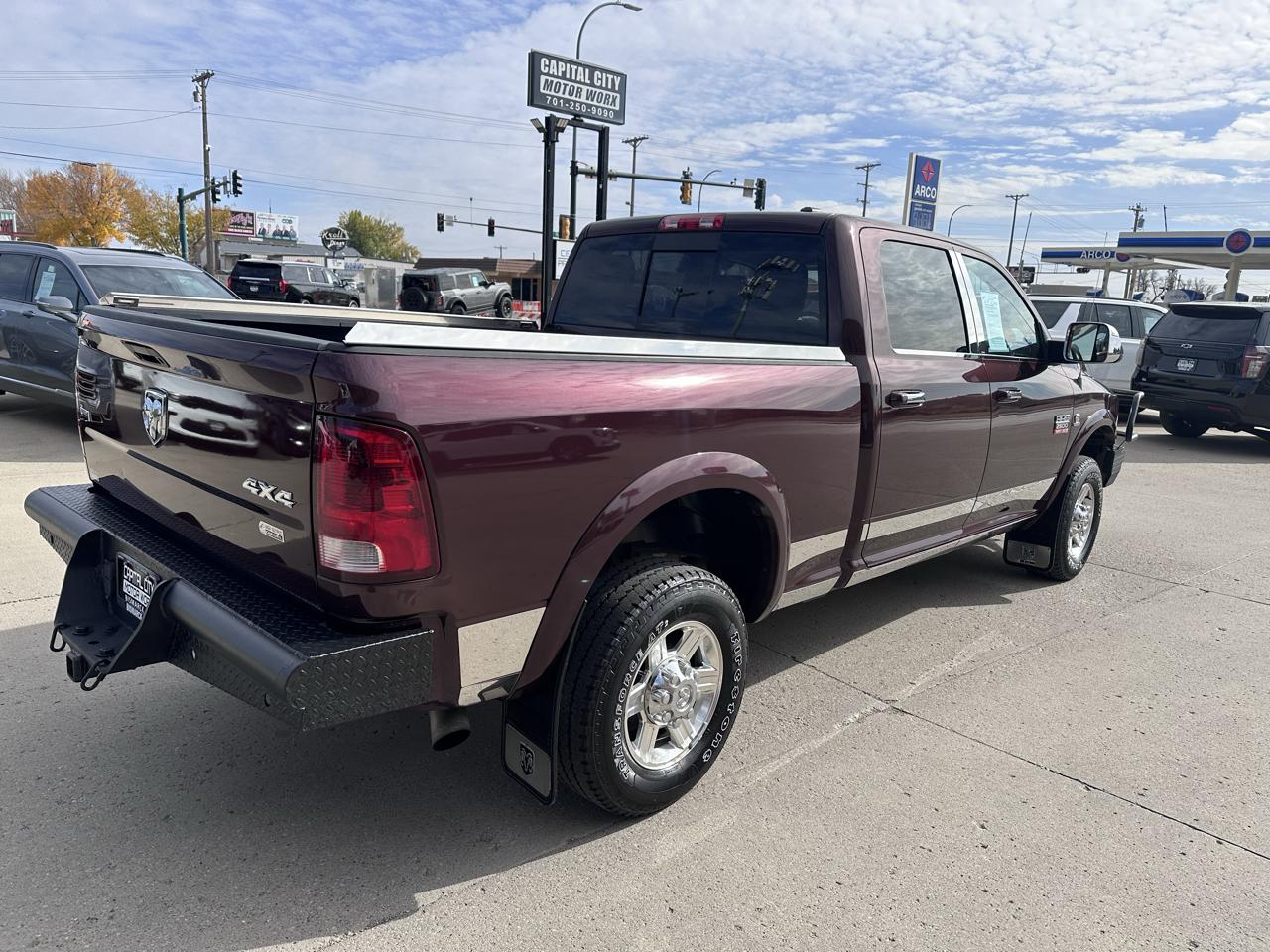 RAM 2500 Laramie Crew Cab SWB 4WD 2012