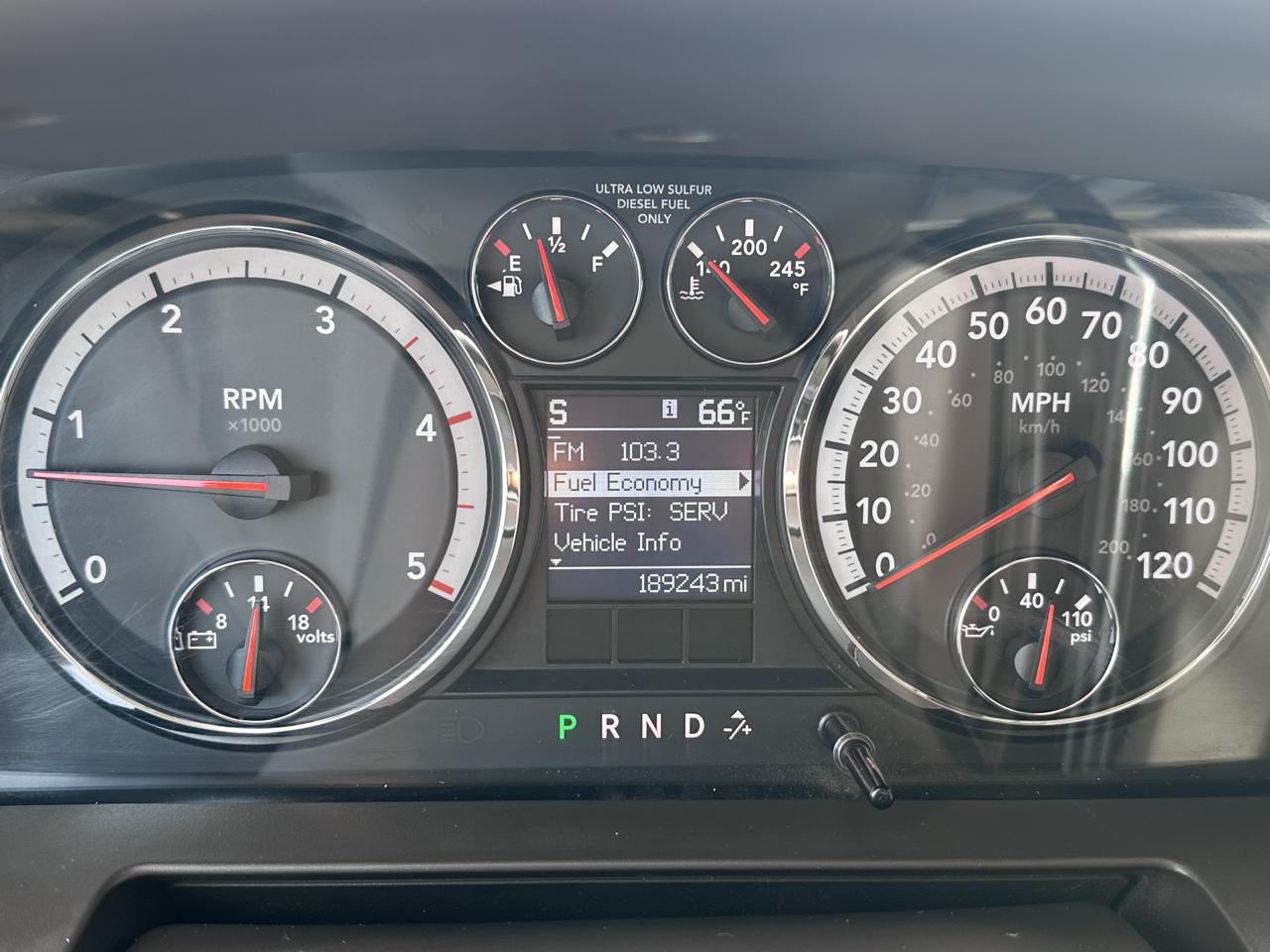 RAM 2500 Laramie Crew Cab SWB 4WD 2012