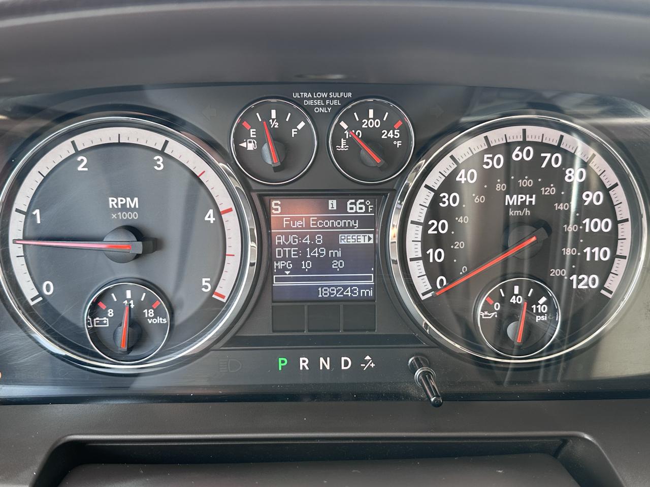RAM 2500 Laramie Crew Cab SWB 4WD 2012