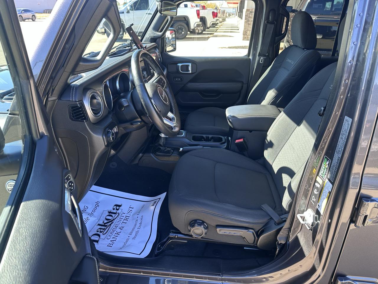 Jeep Wrangler Unlimited Sahara 2021