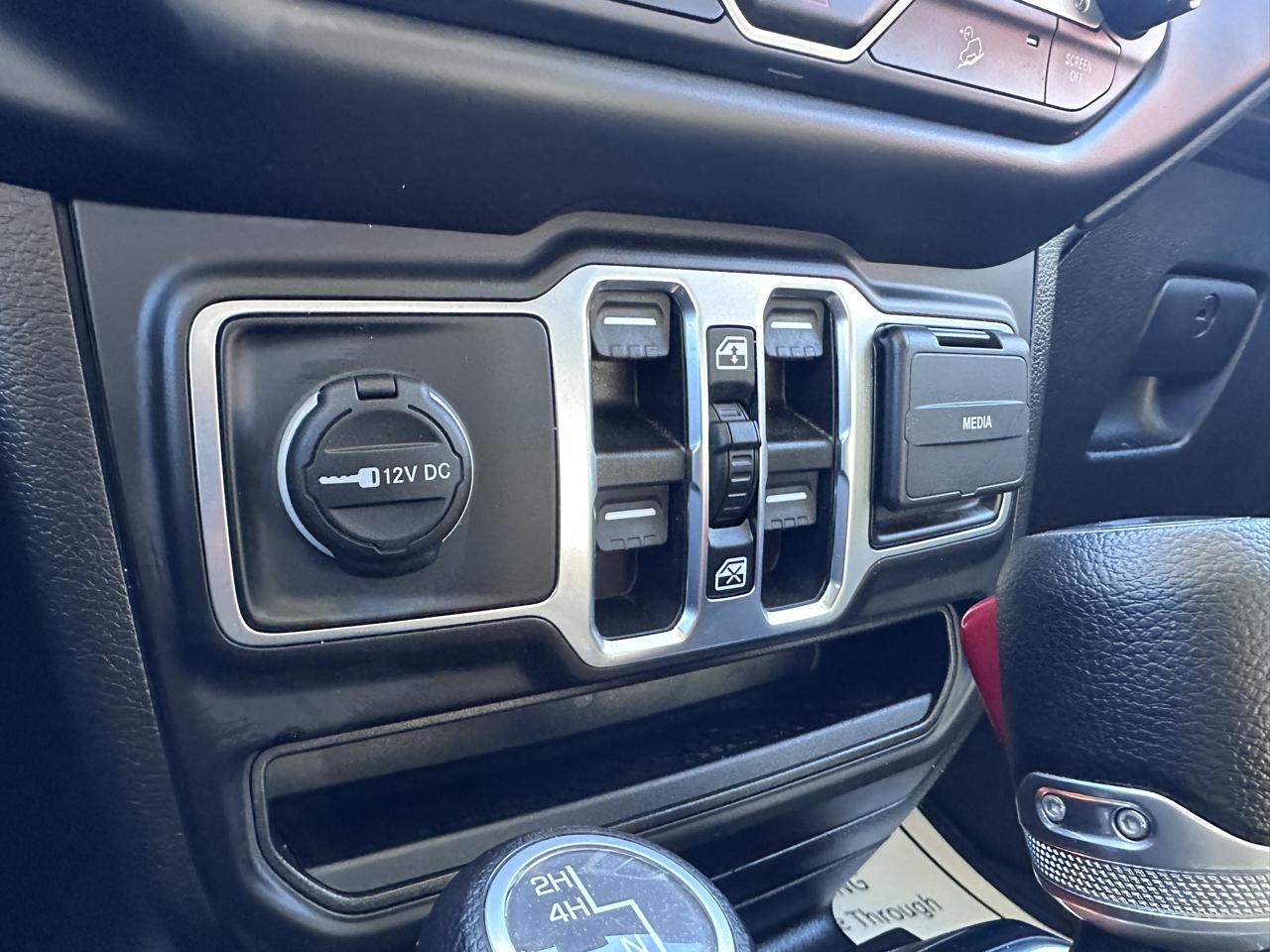 Jeep Wrangler Unlimited Sahara 2021